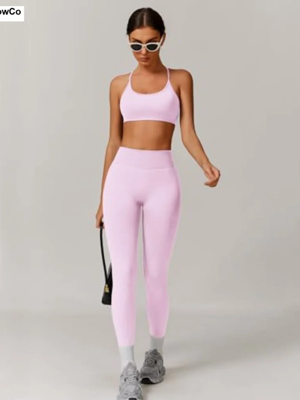 Seamless Two Piece Workout Set Strappy Sports Bra Scrunch Leggings